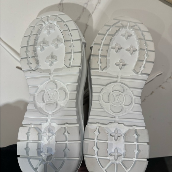 Louis Vuitton Denim Monogram Squad Sneaker - brand new - Picture 7 of 7